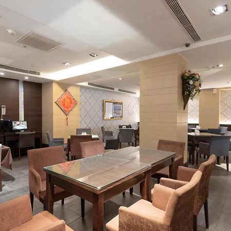 Unique Hotel Città di Hualien Esterno foto