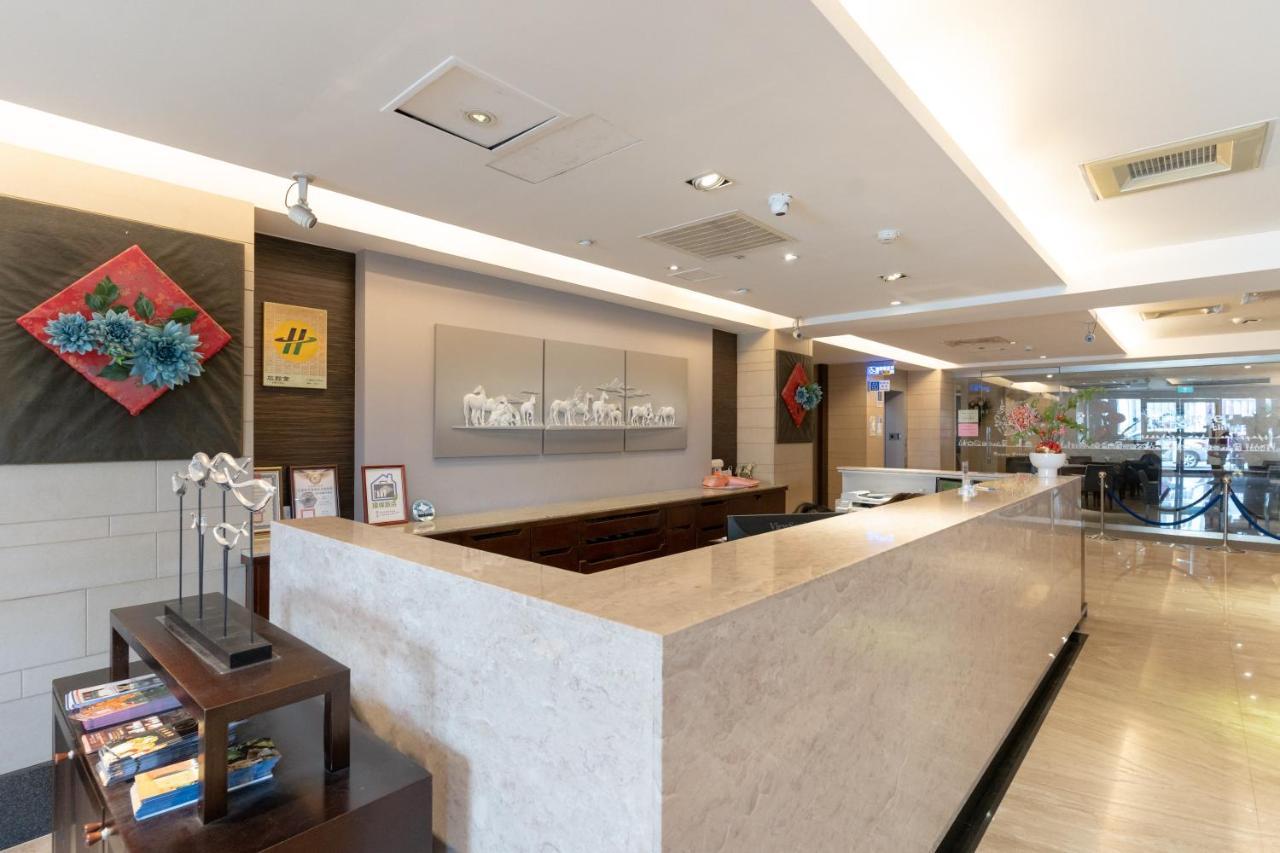 Unique Hotel Città di Hualien Esterno foto