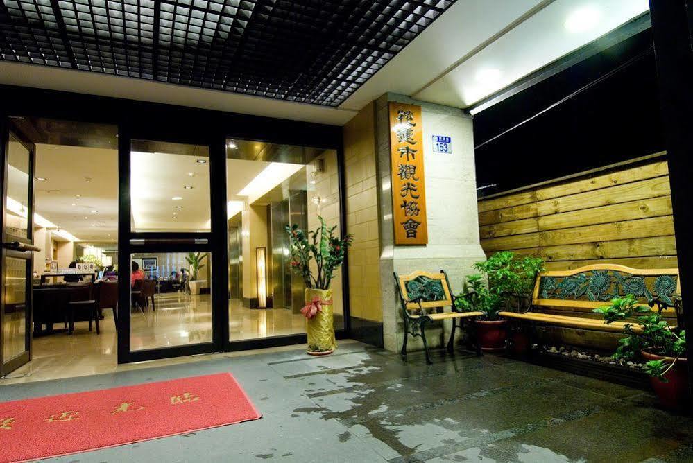 Unique Hotel Città di Hualien Esterno foto