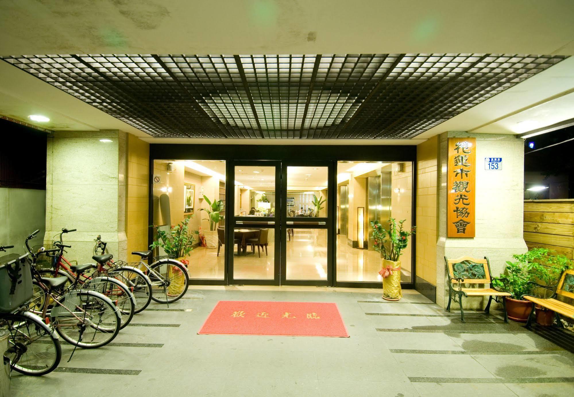 Unique Hotel Città di Hualien Esterno foto
